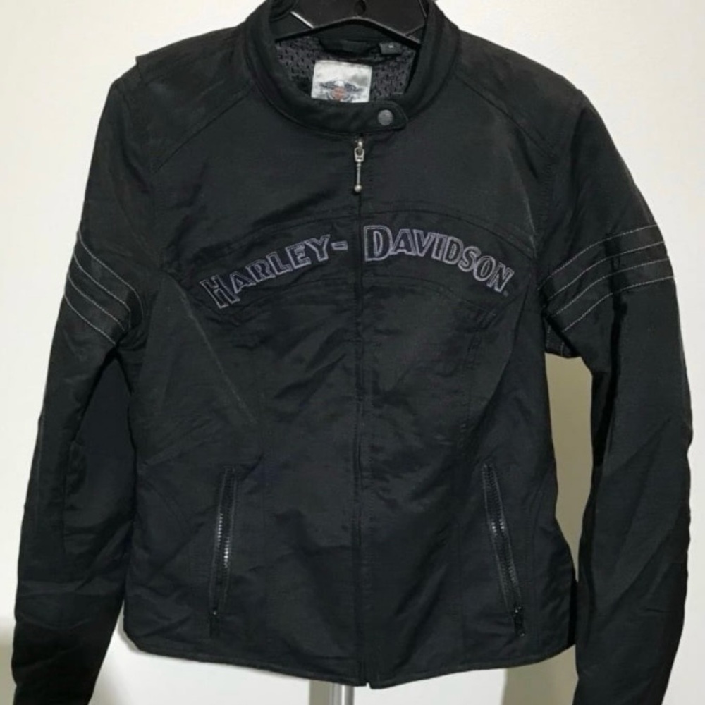 HARLEY DAVIDSON WOMEN'S MEDIUM
BLACK 2 POCKET JACKET